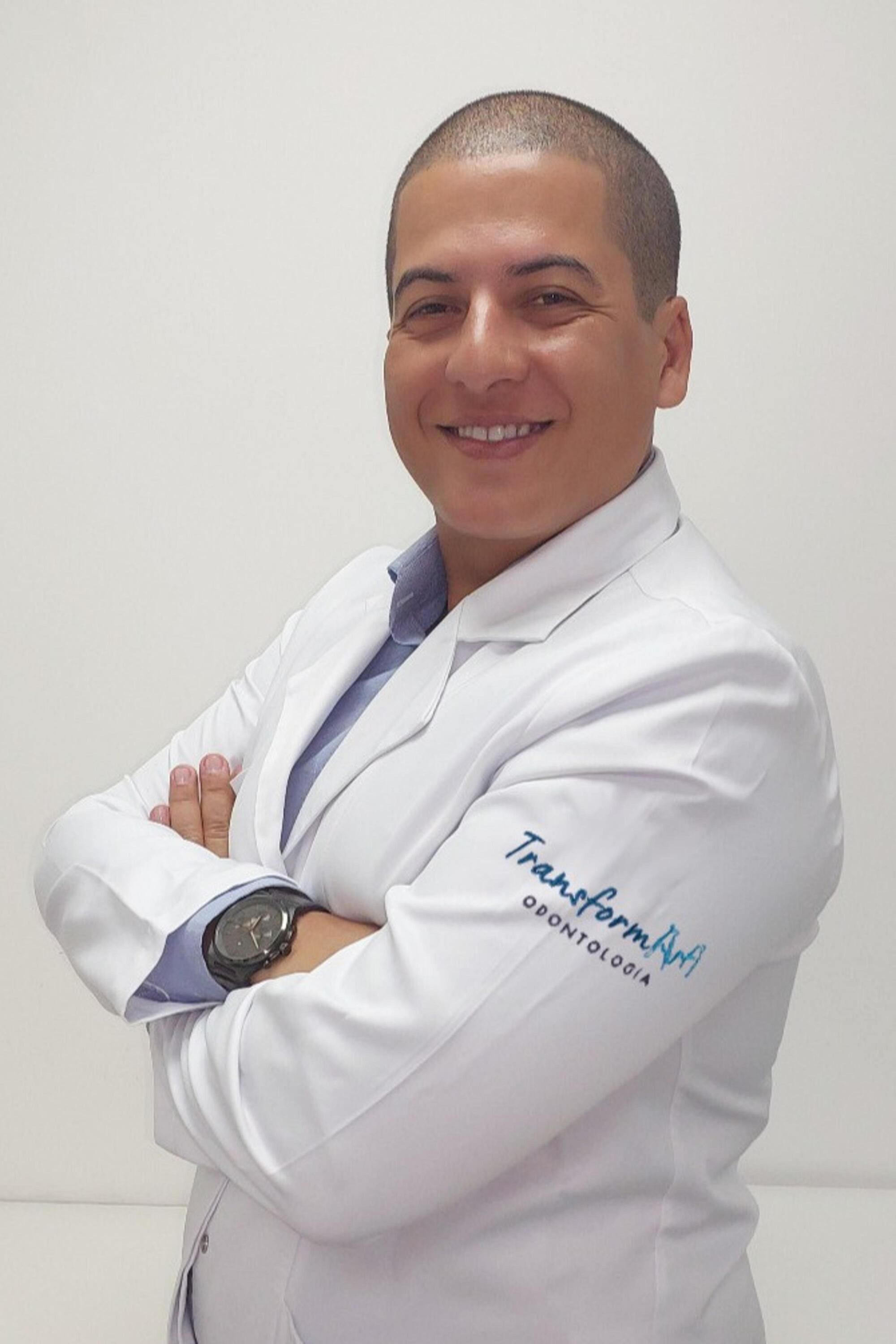 Dr. Fábio Tonasso Membro da equipe: Dr. Fábio Tonasso