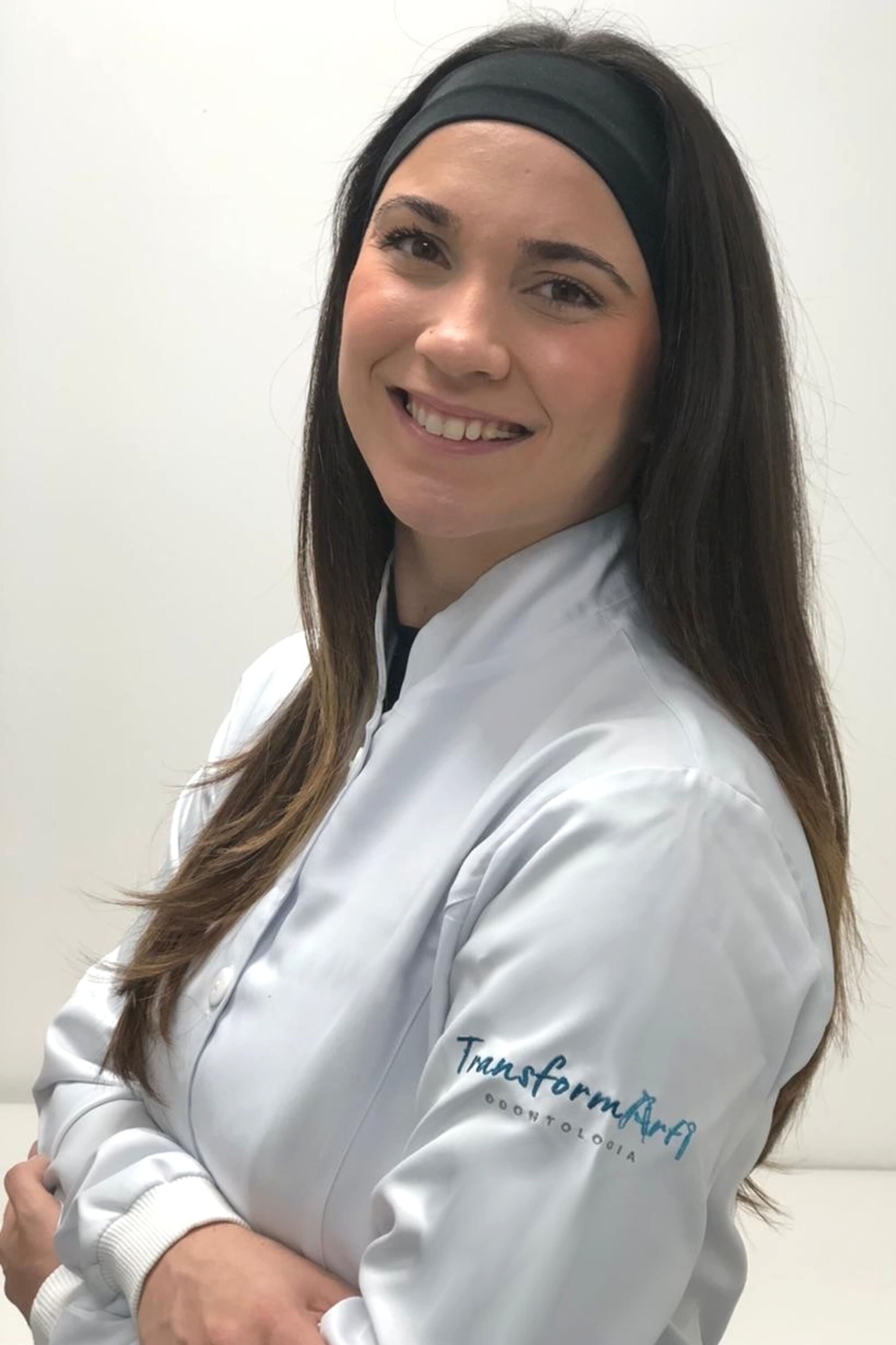 Dra. Amanda Suhett Membro da equipe: Dra. Amanda Suhett